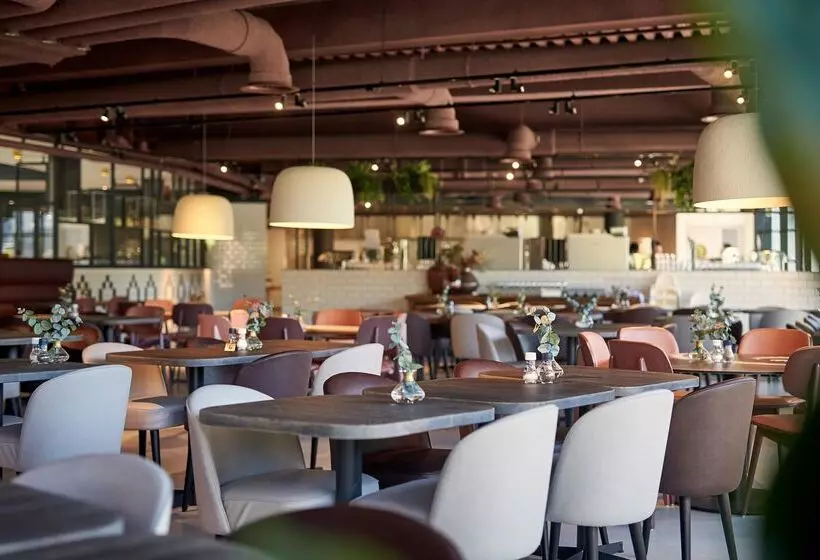 Hotelli Corendon Village Amsterdam