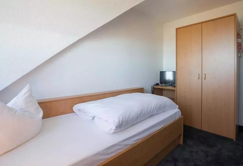 ホテル Strandrauber