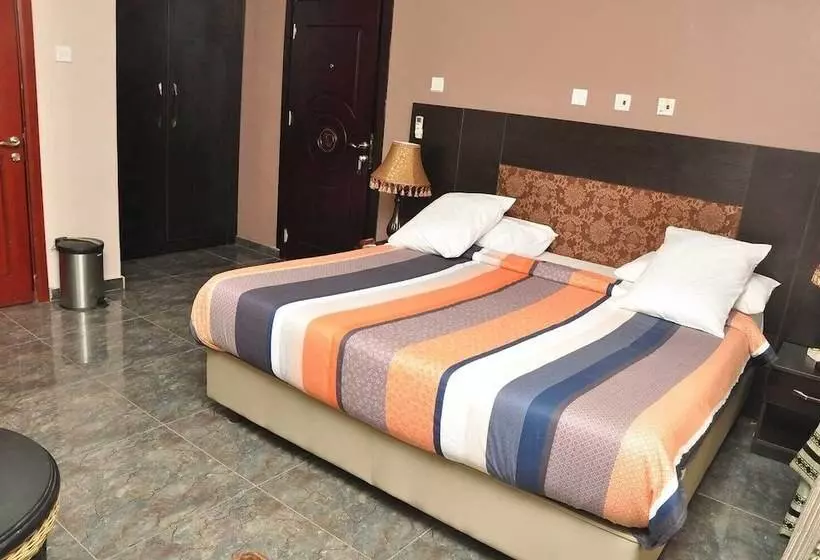 هتل Transtell Suites & Apartments
