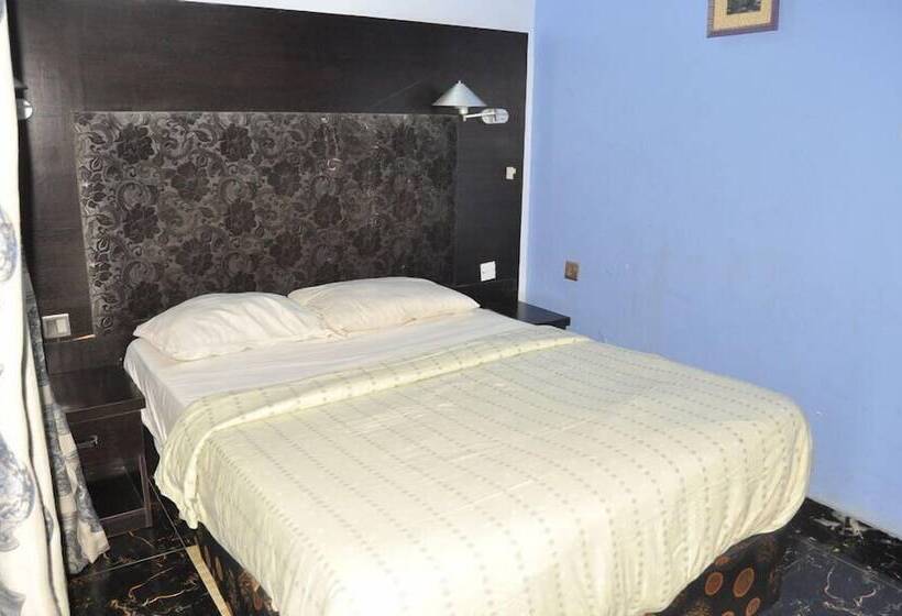 هتل Transtell Suites & Apartments