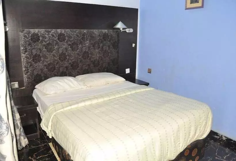 هتل Transtell Suites & Apartments