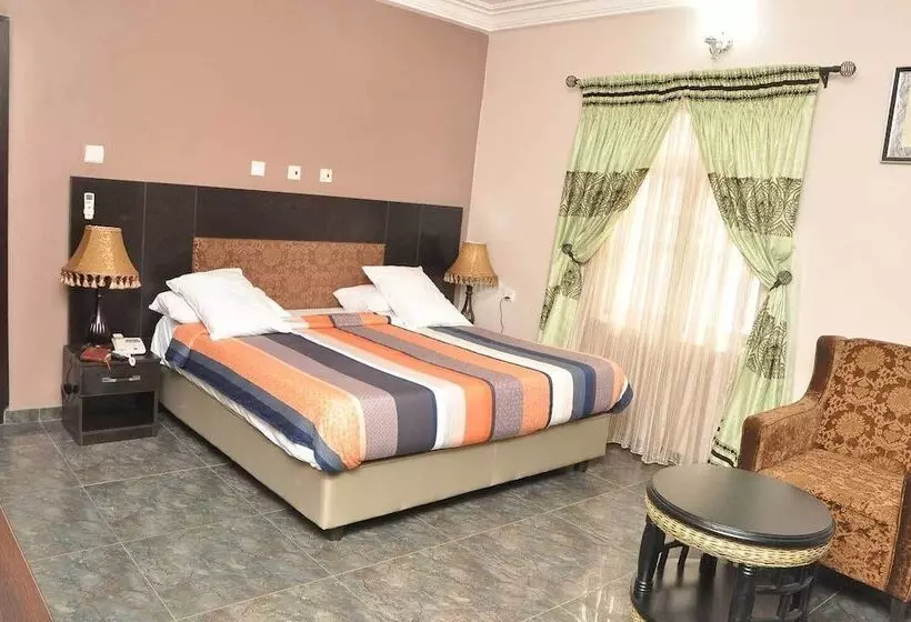 هتل Transtell Suites & Apartments