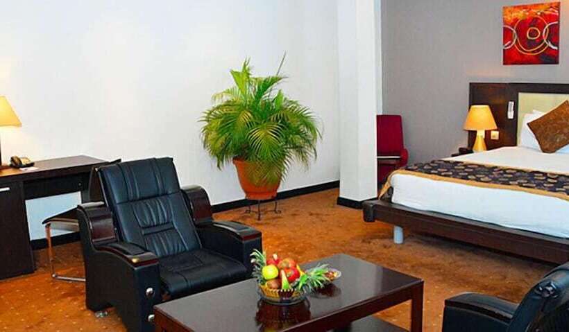 هتل Transtell Suites & Apartments