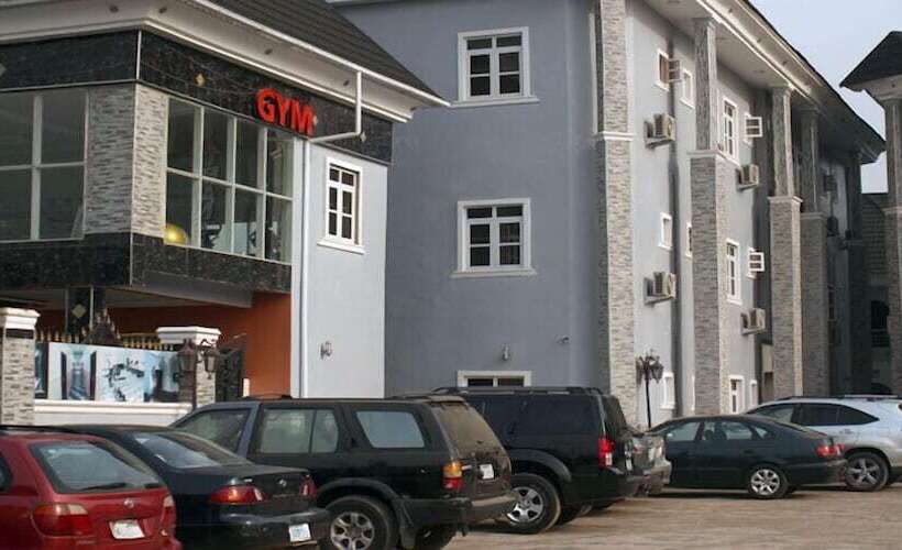 هتل Transtell Suites & Apartments