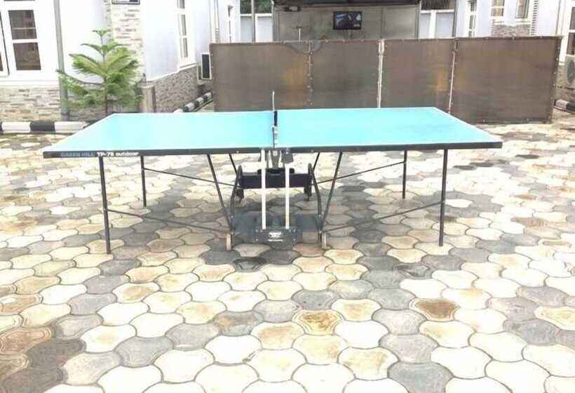 هتل Transtell Suites & Apartments