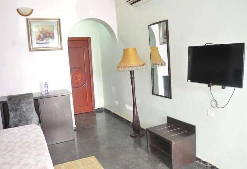 هتل Transtell Suites & Apartments