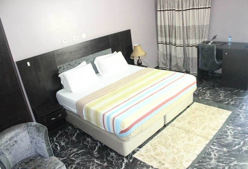 هتل Transtell Suites & Apartments