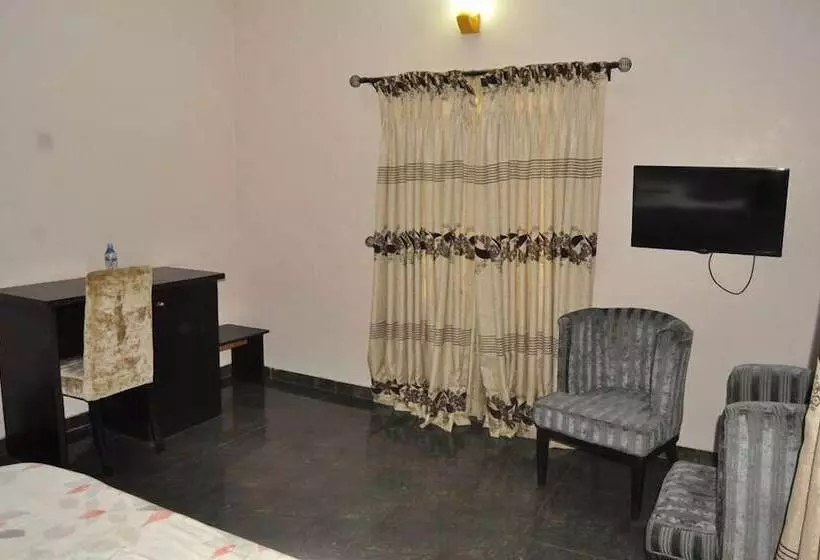 هتل Transtell Suites & Apartments