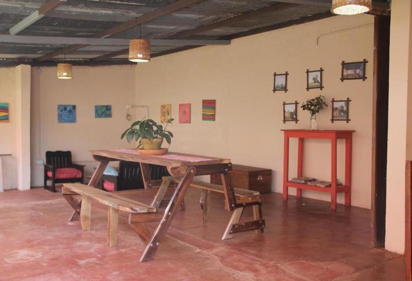 Hotel Vuelta Del Ombu