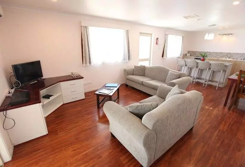 Moana Sands Beachfront Villas