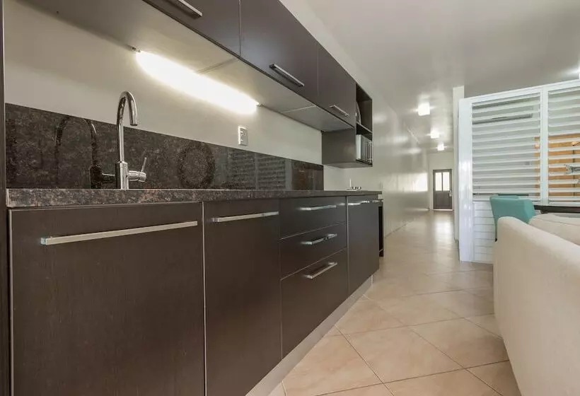 Moana Sands Beachfront Villas