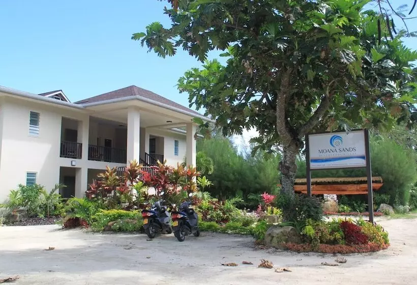 Moana Sands Beachfront Villas