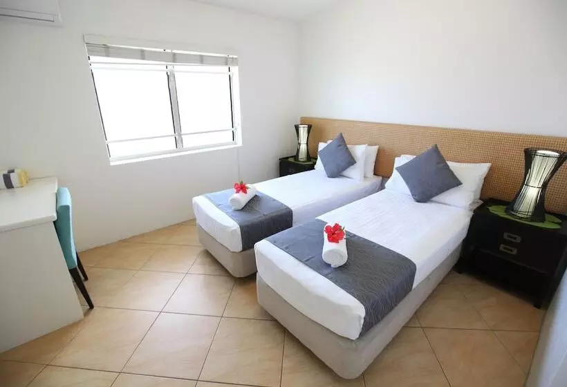 Moana Sands Beachfront Villas