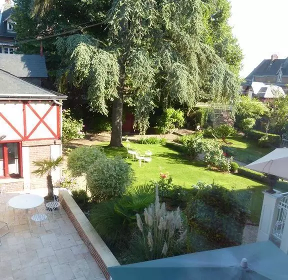 Aamiaismajoitus (B&B) Villa La Gloriette