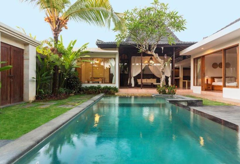 호텔 Anyar Sari Villa