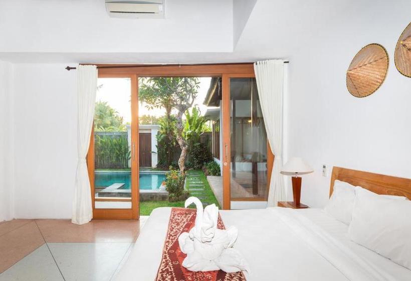 호텔 Anyar Sari Villa