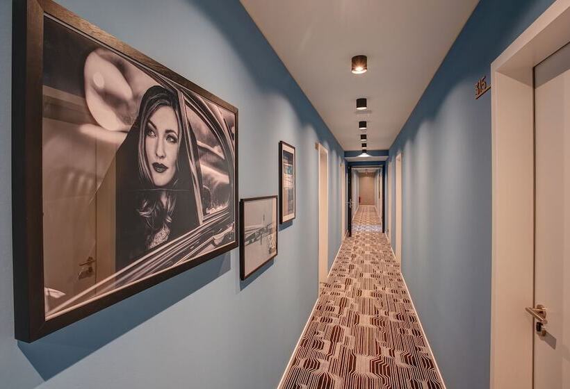 Boutique Hotel 125 Hamburg Airport By Ina