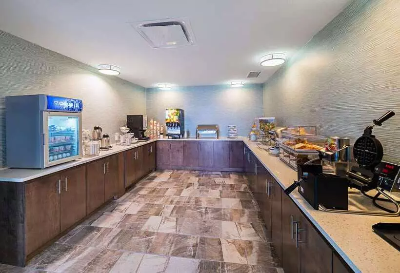 Hotelli Comfort Inn & Suites Oklahoma City Near Bricktown
