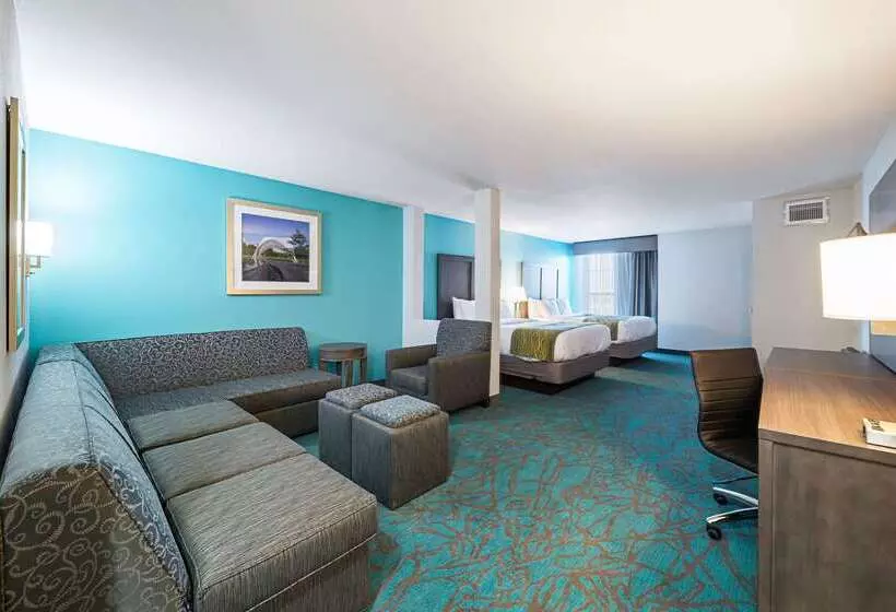 Hotelli Comfort Inn & Suites Oklahoma City Near Bricktown