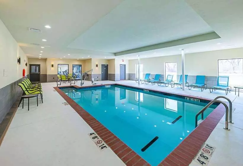 Hotelli Comfort Inn & Suites Oklahoma City Near Bricktown