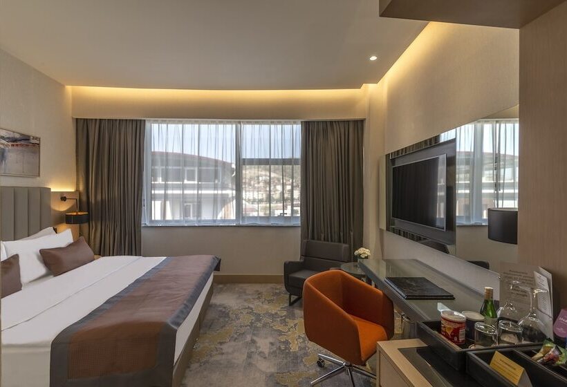 בית מלון כפרי Crowne Plaza Cappadocia   Nevsehir, An Ihg