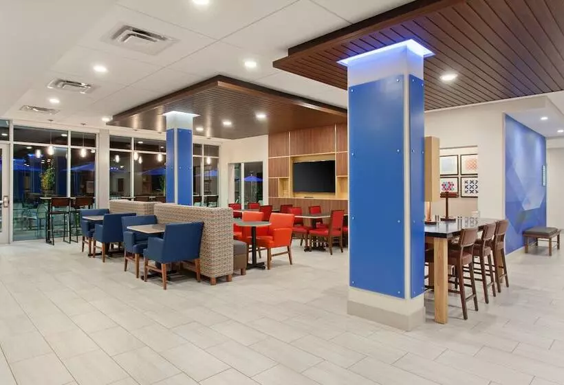 Hotelli Holiday Inn Express & Suites   Moses Lake, An Ihg