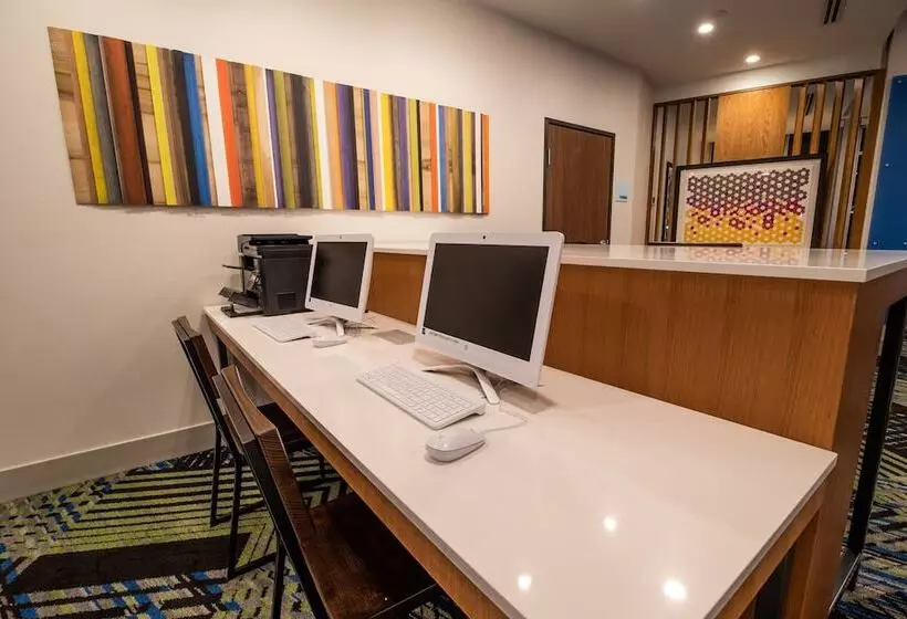 Hotelli Holiday Inn Express & Suites   Moses Lake, An Ihg