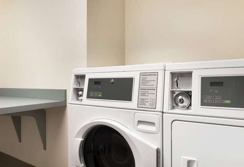 בית מלון כפרי Holiday Inn Express & Suites   Cincinnati South   Wilder, An Ihg