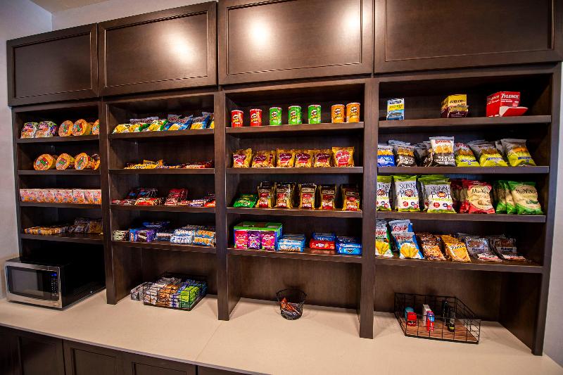 Отель Holiday Inn Express & Suites Colorado Springs Afa Northgate, An Ihg