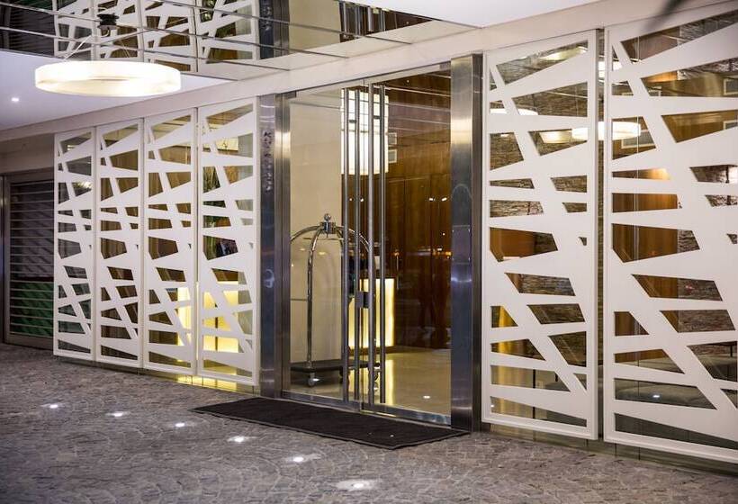 Hotelli Howard Johnson Plaza Buenos Aires