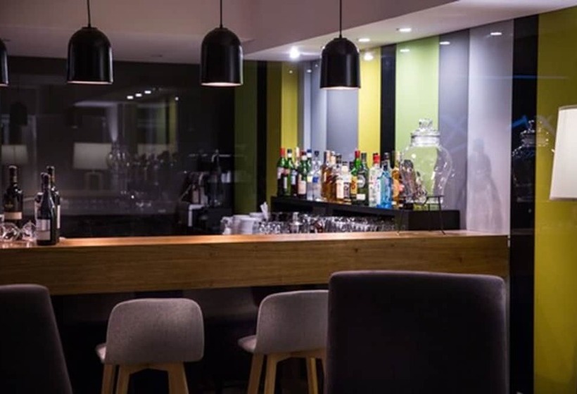 Hotelli Howard Johnson Plaza Buenos Aires