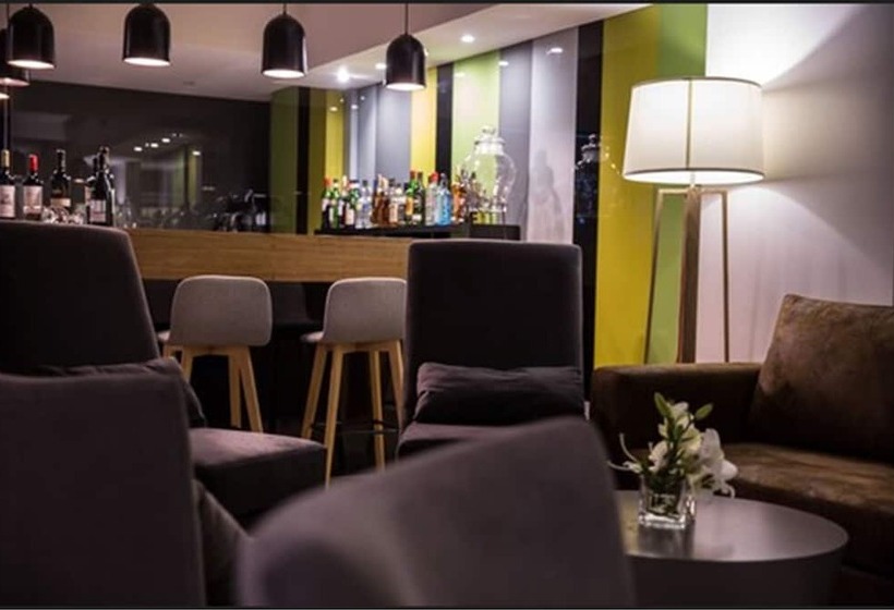 Hotelli Howard Johnson Plaza Buenos Aires