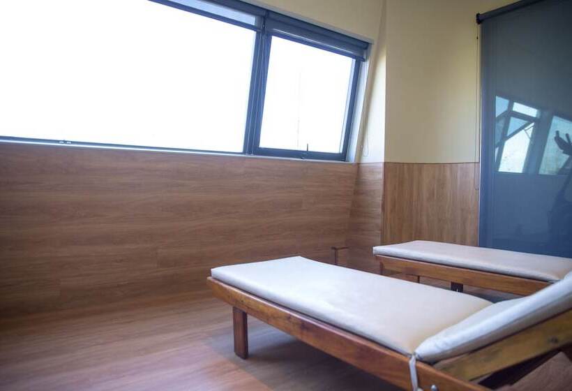 Hotelli Howard Johnson Plaza Buenos Aires