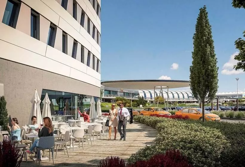Hotelli Ibis Styles Budapest Airport