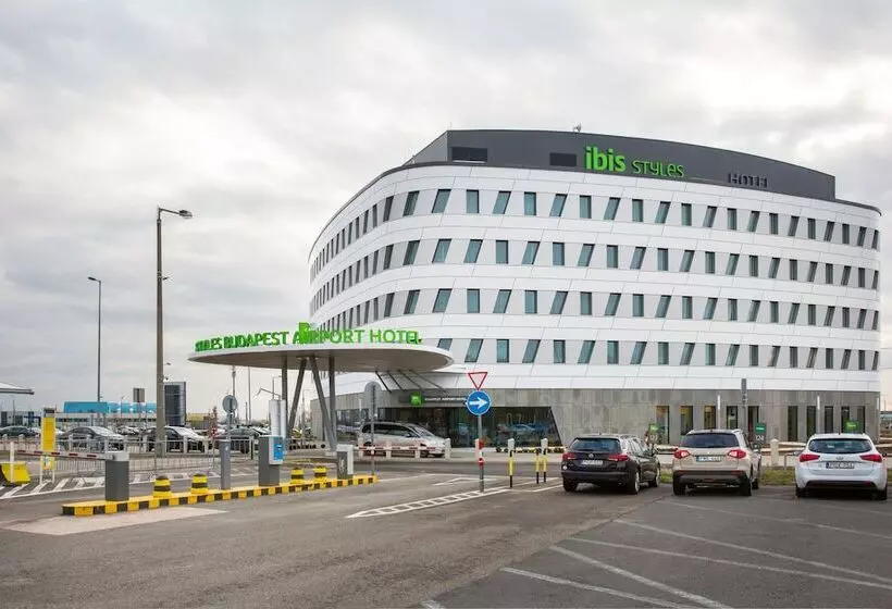Hotelli Ibis Styles Budapest Airport