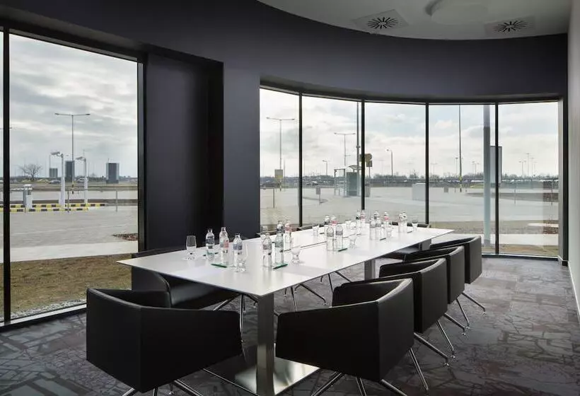 Hotelli Ibis Styles Budapest Airport