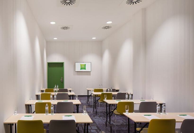 Отель Ibis Styles Budapest Airport