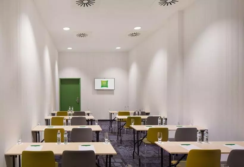 Hotelli Ibis Styles Budapest Airport