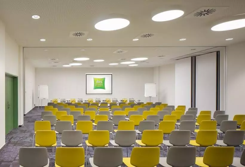 Hotelli Ibis Styles Budapest Airport