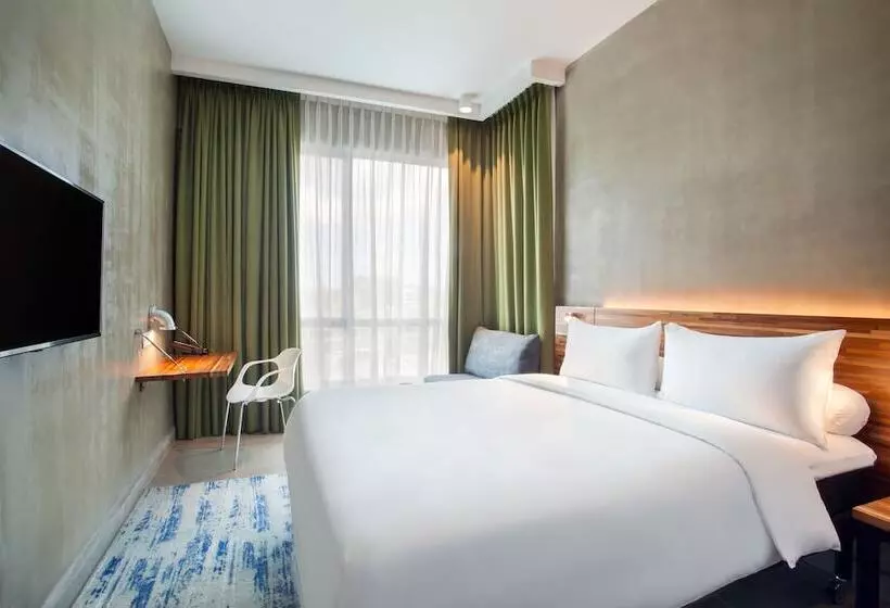 ホテル Ibis Styles Kota Kinabalu Inanam