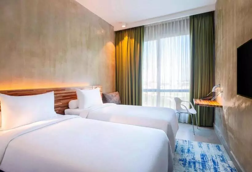 ホテル Ibis Styles Kota Kinabalu Inanam