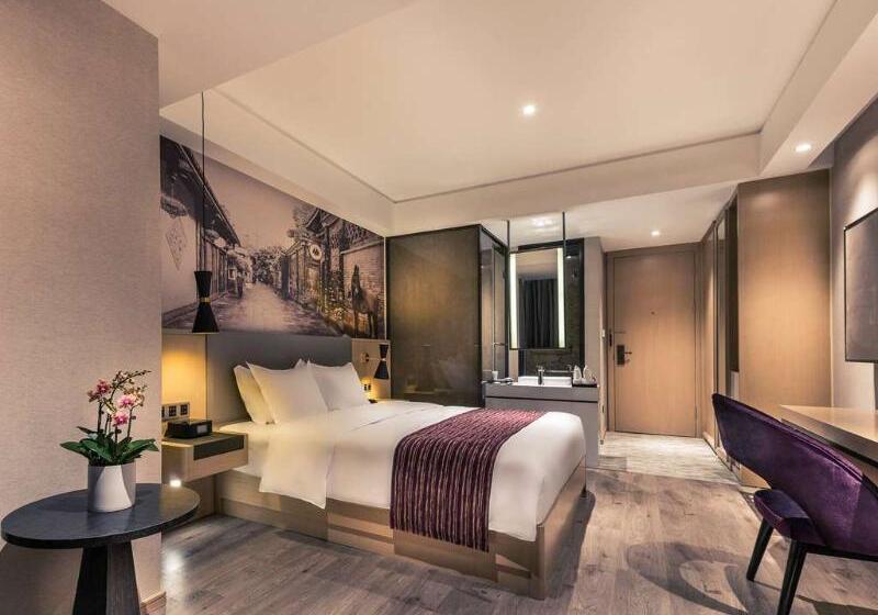 Отель Mercure Chengdu Downtown