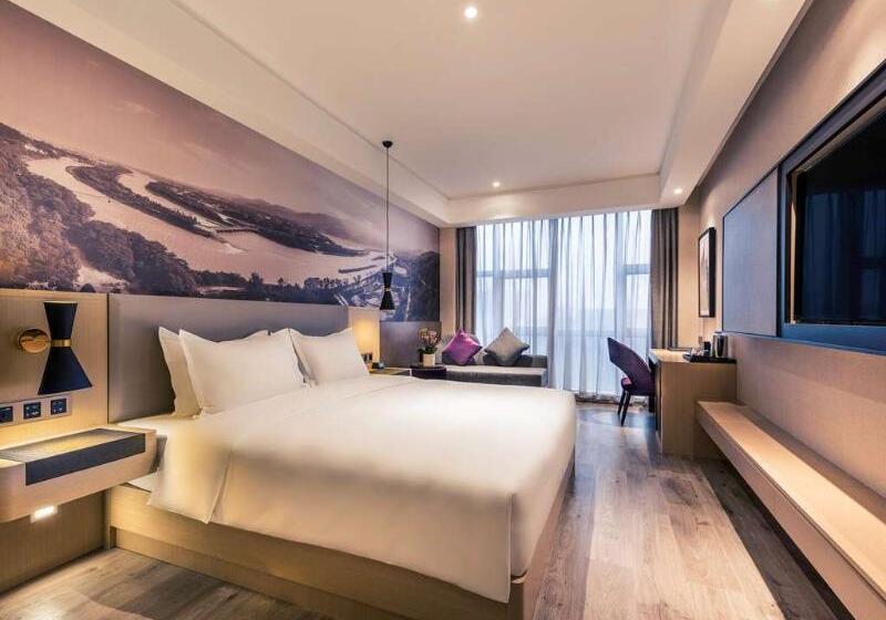Отель Mercure Chengdu Downtown