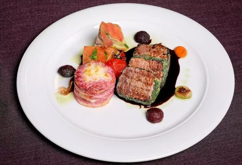 هتل Mercure Tetovo