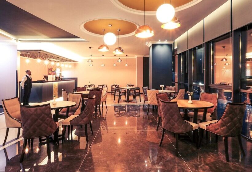 هتل Mercure Tetovo