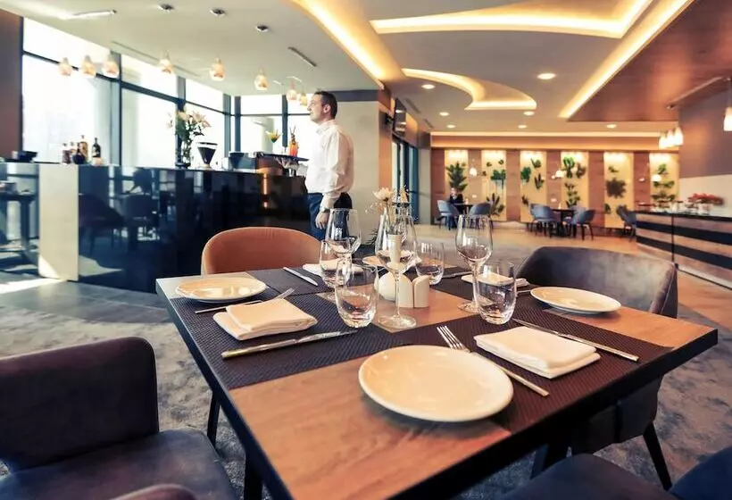 هتل Mercure Tetovo