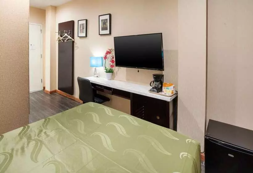 Hotelli Quality Inn Near Sunset Park