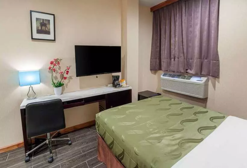 Hotelli Quality Inn Near Sunset Park