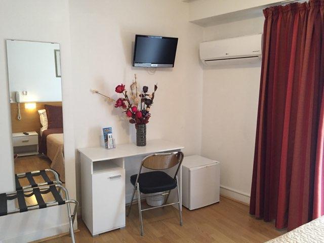 هتل Resothel Le Gabian