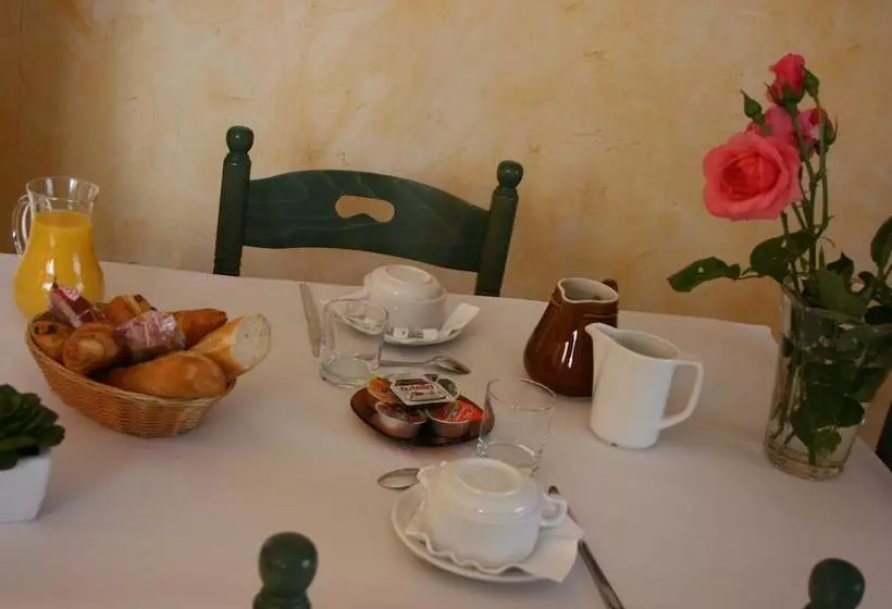 Hotelli Resothel Le Gabian